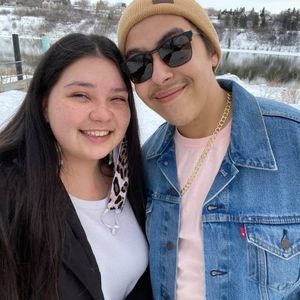 Meet your Posher, Kamen